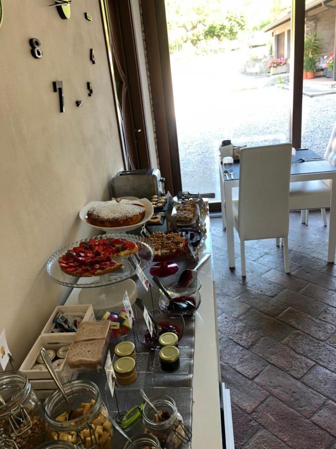 La Terrazza Sulle Vigne B&B Корте-Франка Екстер'єр фото