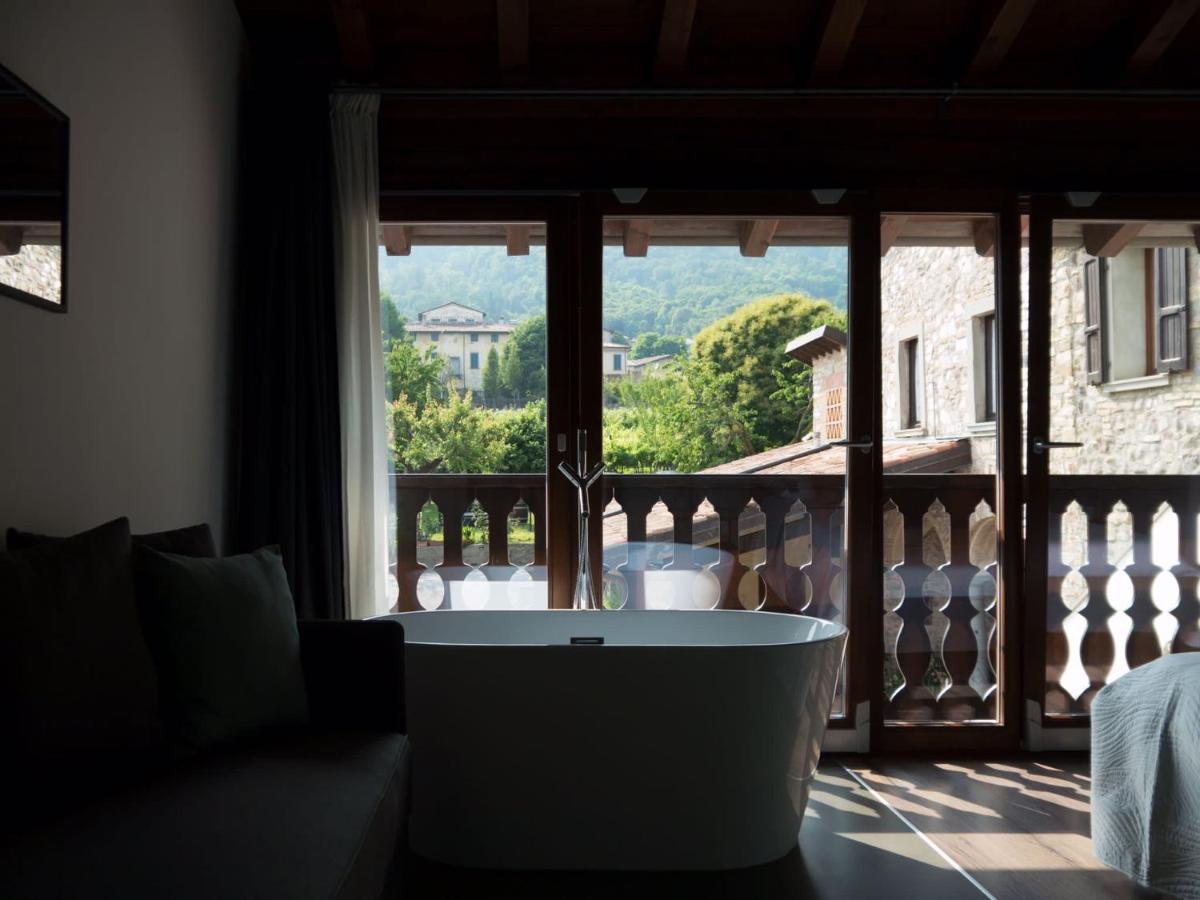 La Terrazza Sulle Vigne B&B Корте-Франка Екстер'єр фото