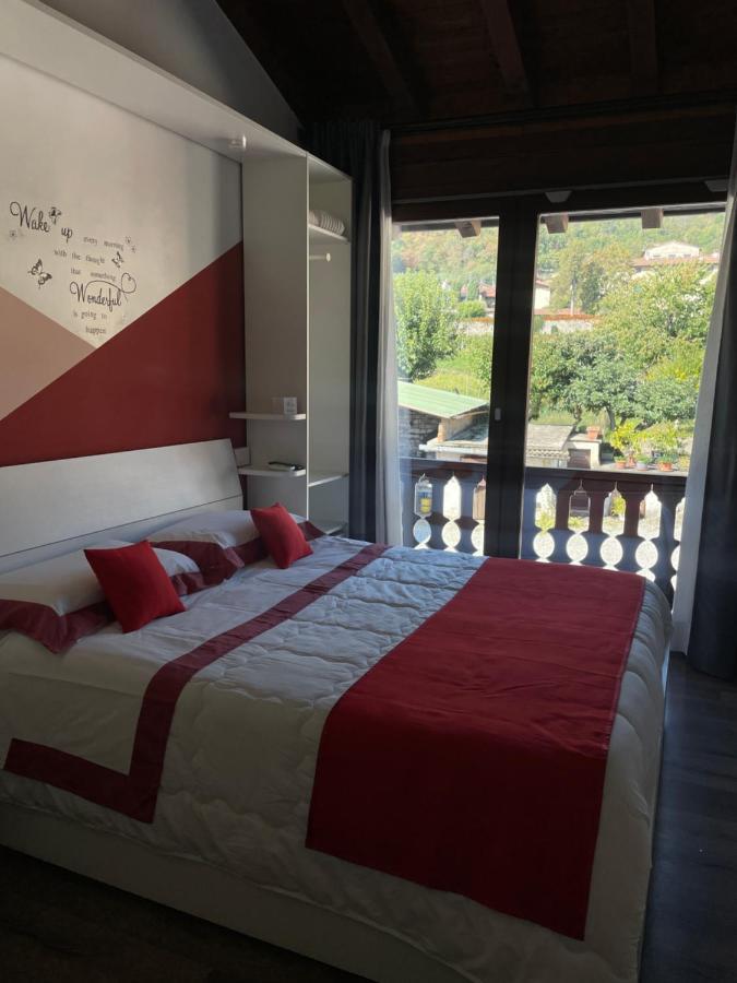La Terrazza Sulle Vigne B&B Корте-Франка Екстер'єр фото