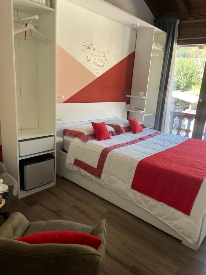 La Terrazza Sulle Vigne B&B Корте-Франка Екстер'єр фото