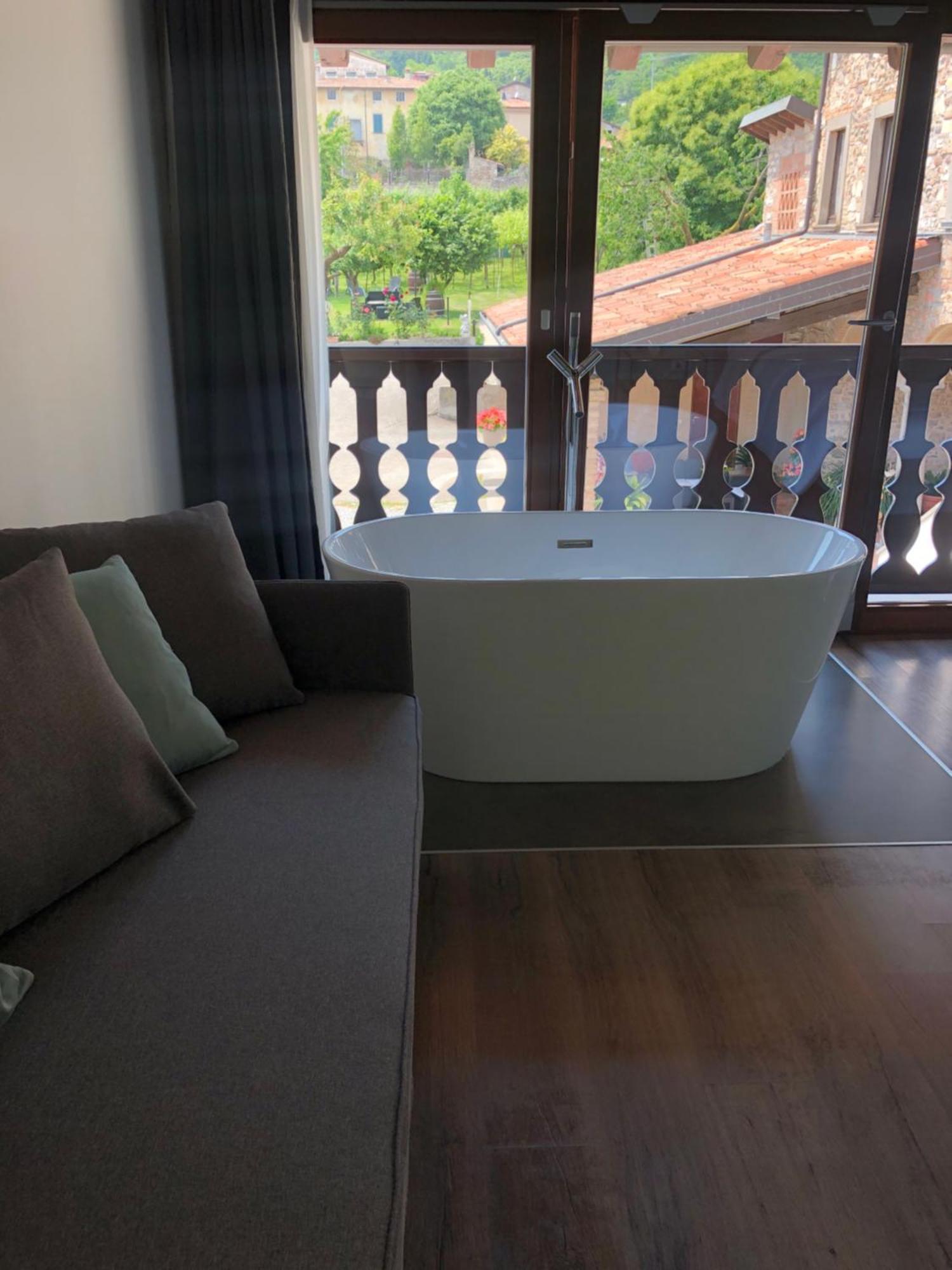 La Terrazza Sulle Vigne B&B Корте-Франка Номер фото