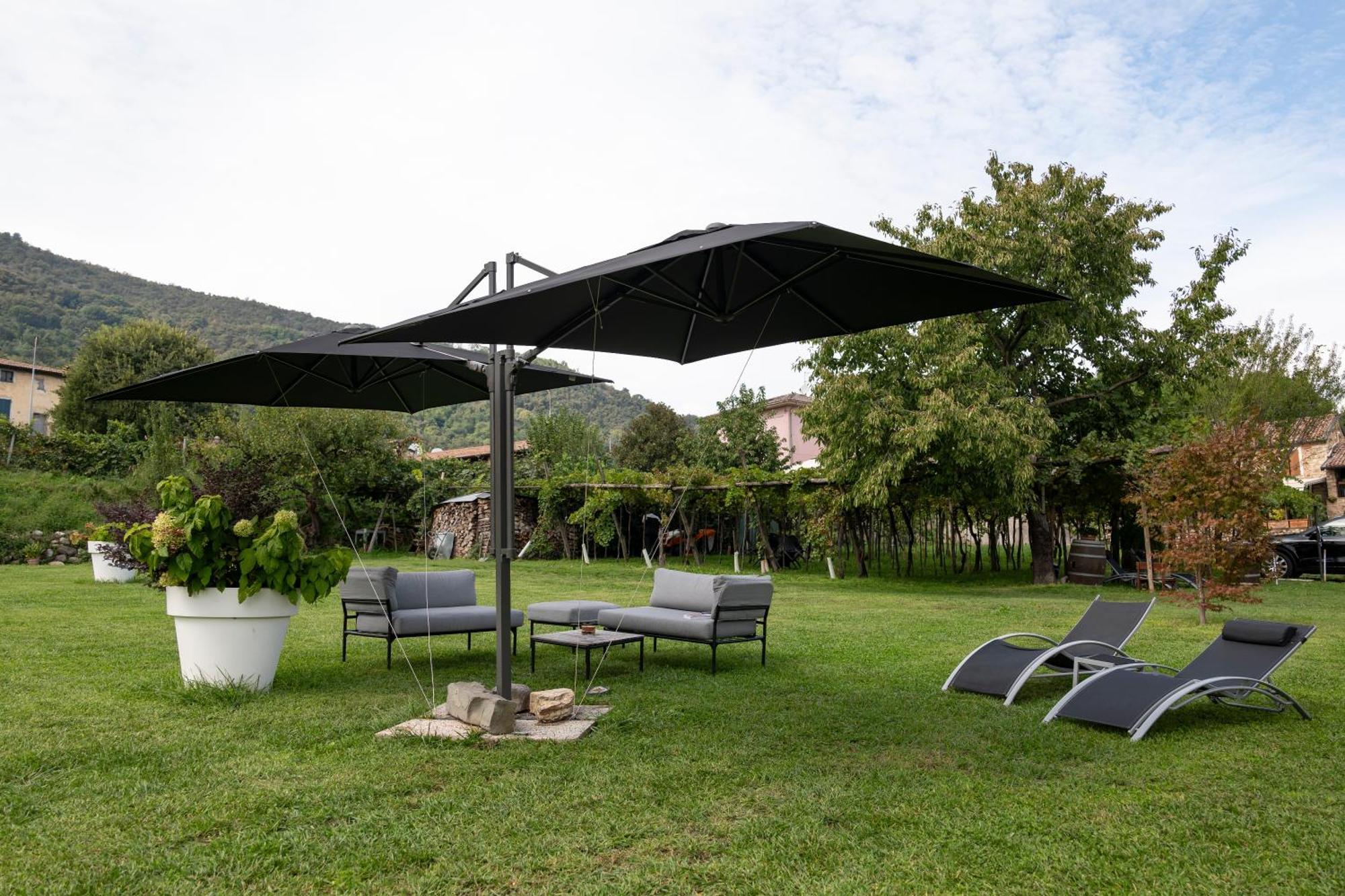 La Terrazza Sulle Vigne B&B Корте-Франка Екстер'єр фото