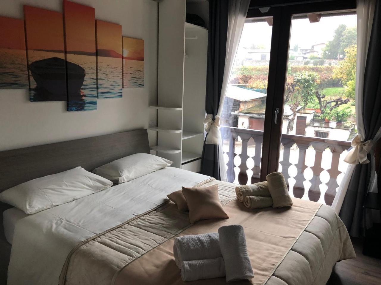 La Terrazza Sulle Vigne B&B Корте-Франка Екстер'єр фото